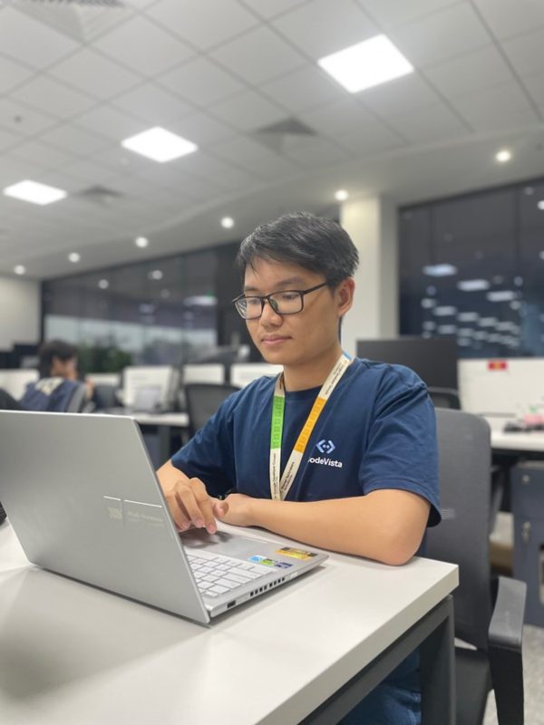 Kiến thức và kỹ năng học được ở trường đã giúp ích rất nhiều cho Ân trong quá trình làm việc tại công ty
