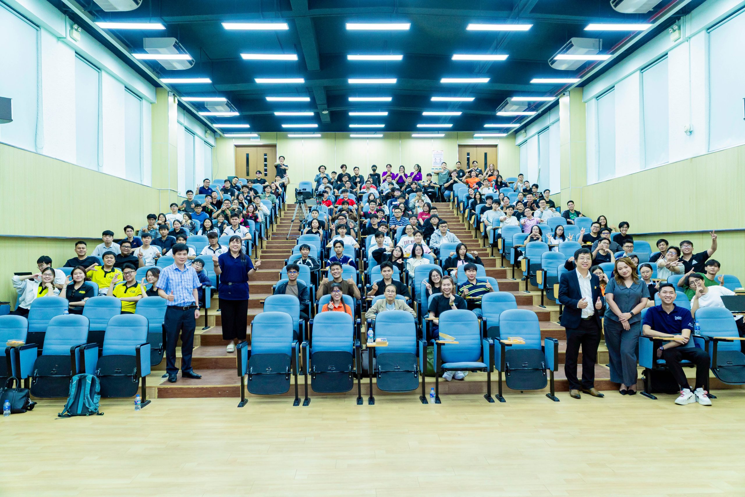 Workshop “Nghiên cứu khoa học không khó”: Gỡ rối hành trình nghiên cứu cho sinh viên FPTU HCM